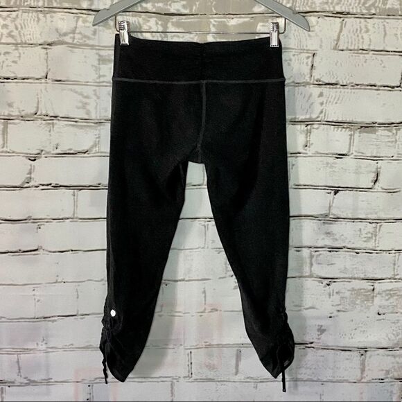 Lululemon Women’s Heather Gray Dance Cinched Calve Leggings Size 6 - Picture 3 of 6